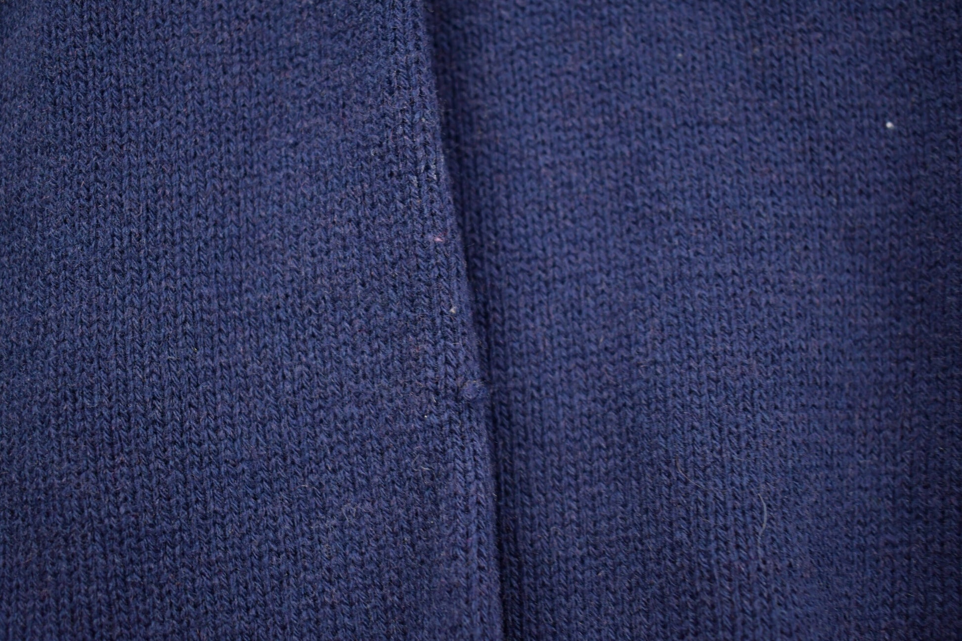 Vintage 1990s Blank Navy Blue Knitted Crewneck Sweater