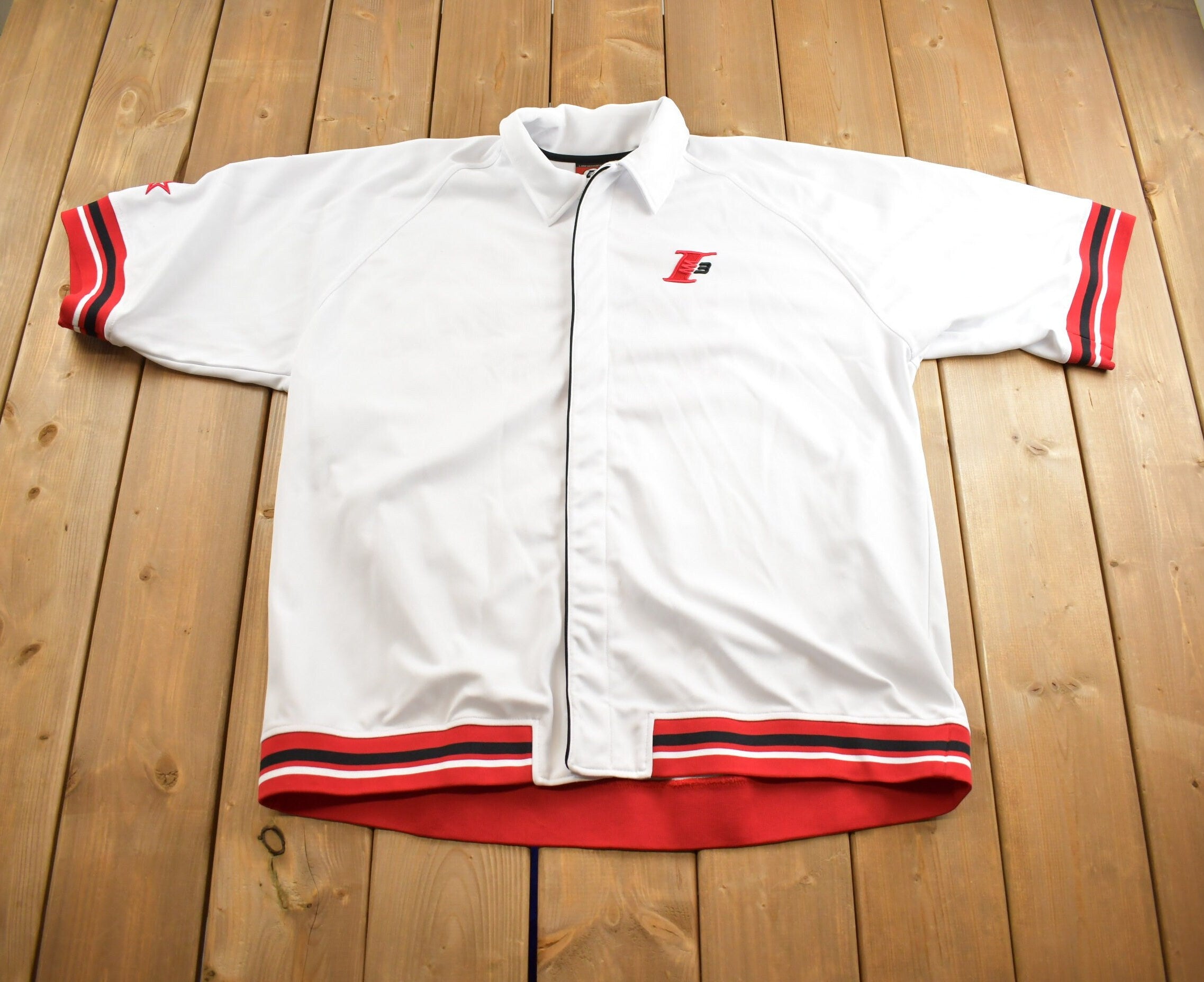 Vintage 1990s Allen Iverson Reebok Embroidered Basketball Warm Up Graphic T-Shirt Made In USA