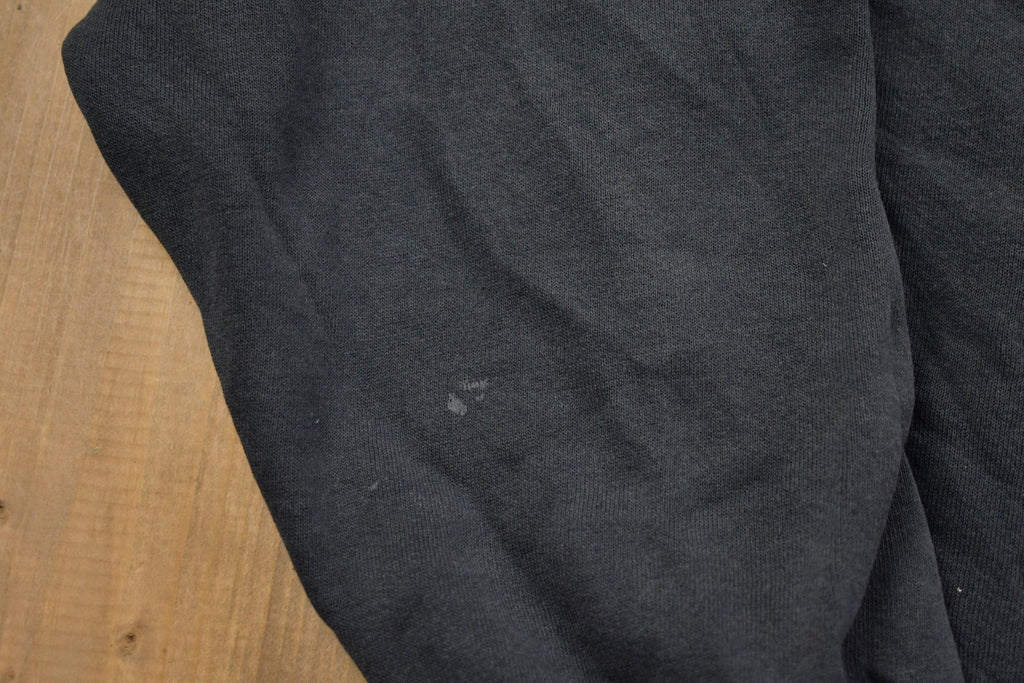 Vintage 1990s Lee Heavyweight Boxy Sun-faded Crewneck Sweatshirt Made In USA - XL