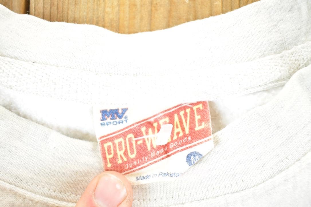 Vintage 1990s Aruba Dutch Caribbean MV Pro Weave Crewneck Sweatshirt Mens M / 90s Souvenir Crewneck / Vintage Souvenir Crewneck