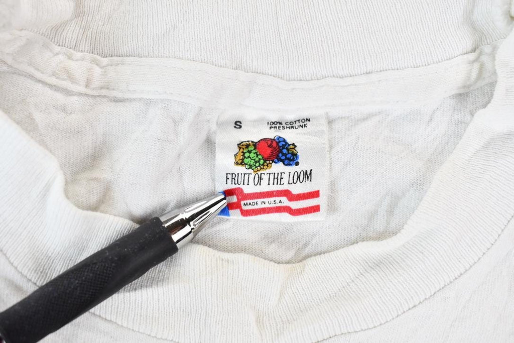 Vintage 1990s Eyes on Survival Realistic Tiger Theme Single Stitch Graphic T-Shirt