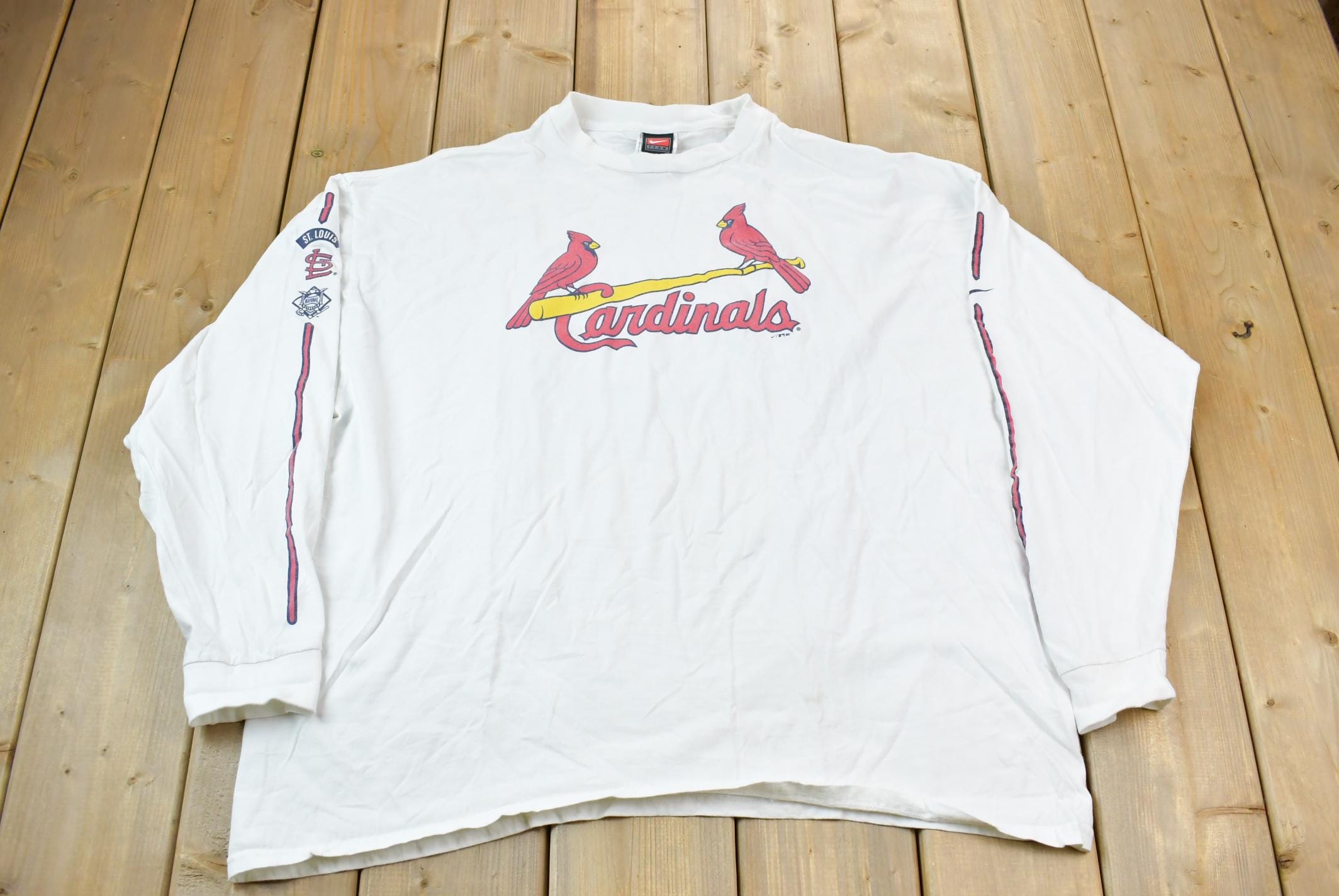Vintage 2001 St Louis Cardinals MLB Graphic Long sleeve Nike Shirt