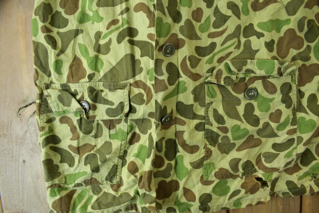 Vintage 1970s Caliber Duck Camo Button Up Shirt