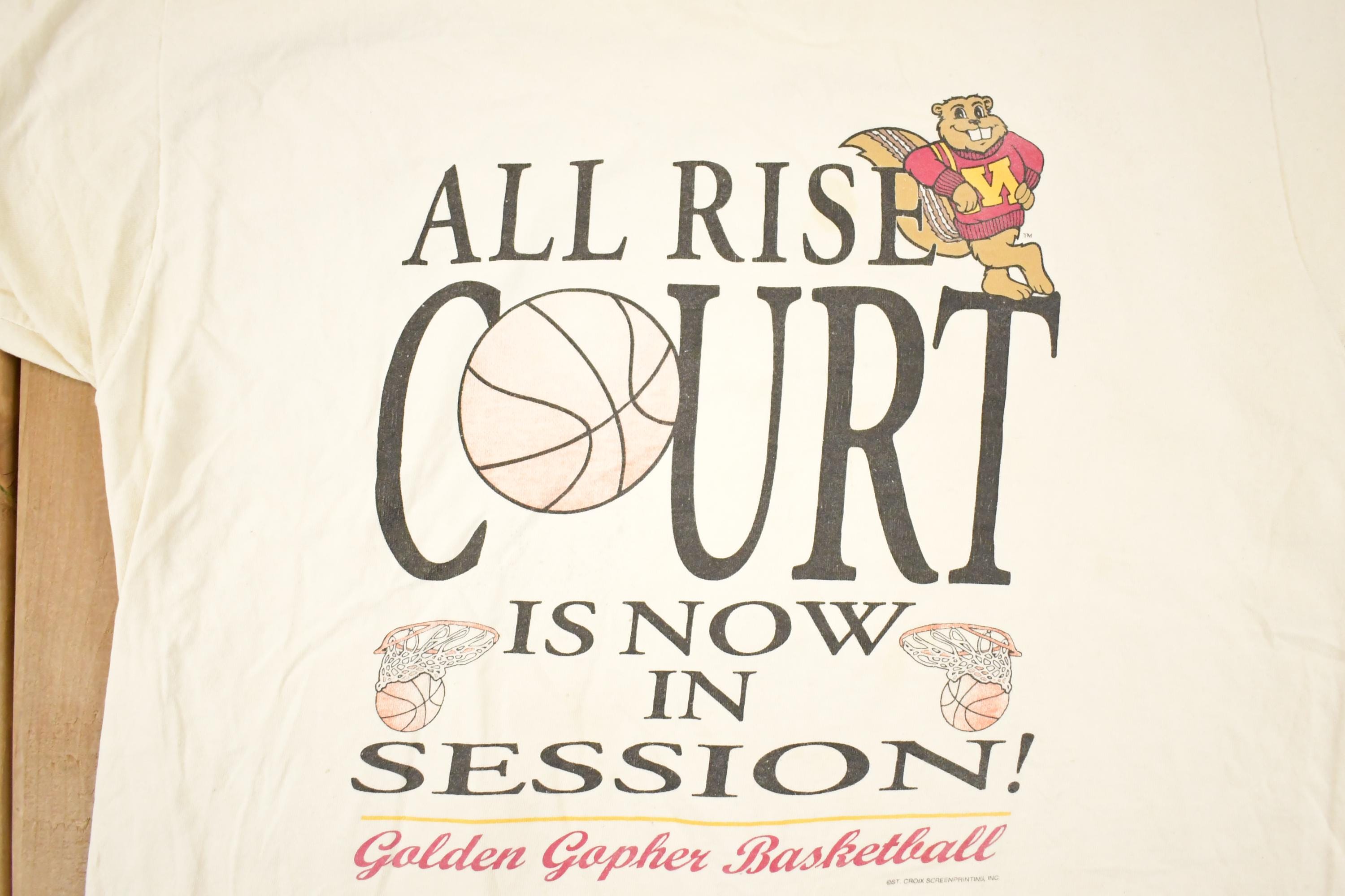 Vintage 1990s Minnesota Golden Gophers Basketball Thrashed Collegiate T-Shirt Men's XL