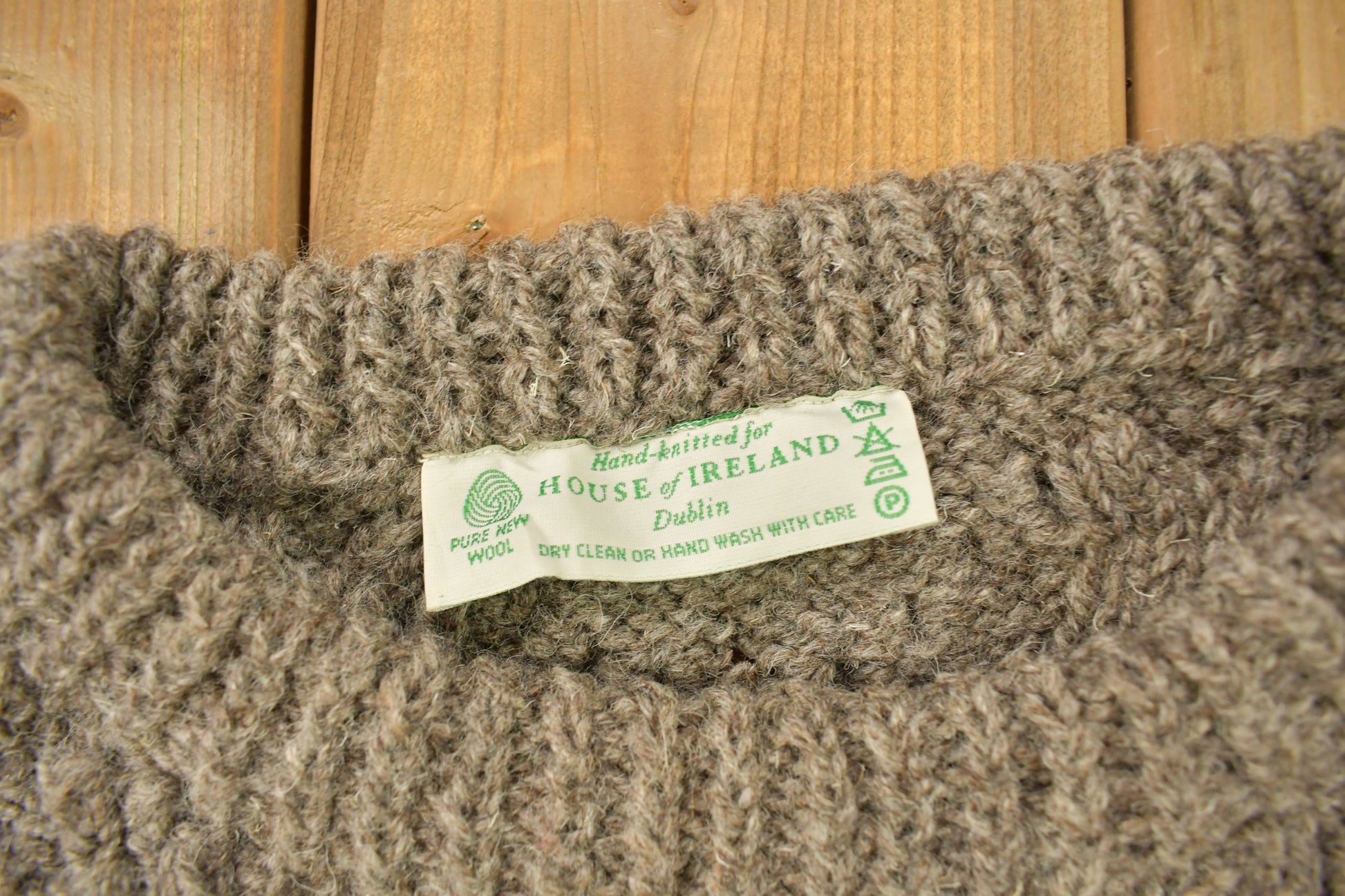 Vintage 1980s 100% Wool House Of Ireland Knit Sweater