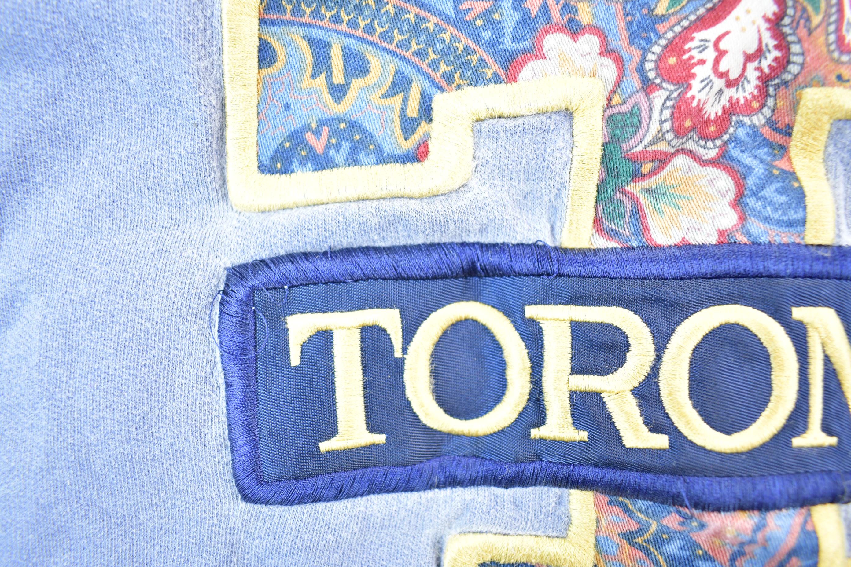 Vintage 1990s Toronto Big T Embroidered Floral Print Letter Crewneck Sweatshirt