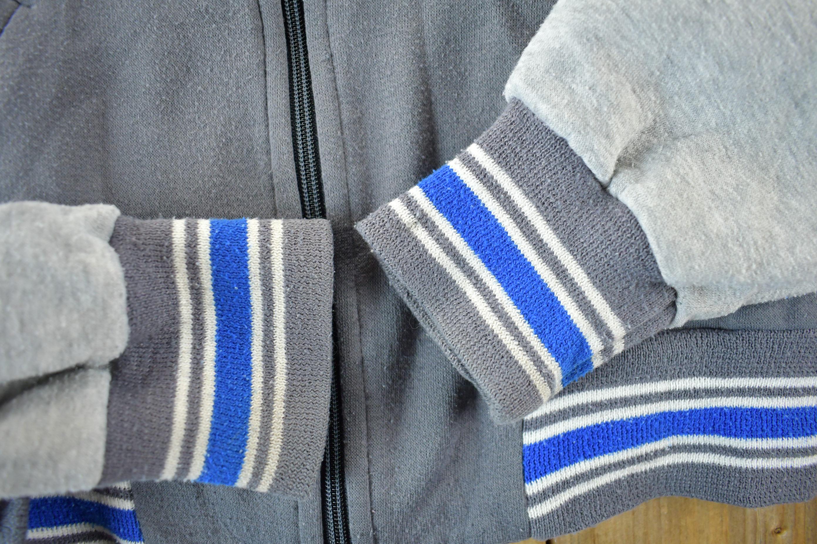 Vintage 1980s Nike Embroidered Mini Swoosh Zip Up Sweatshirt