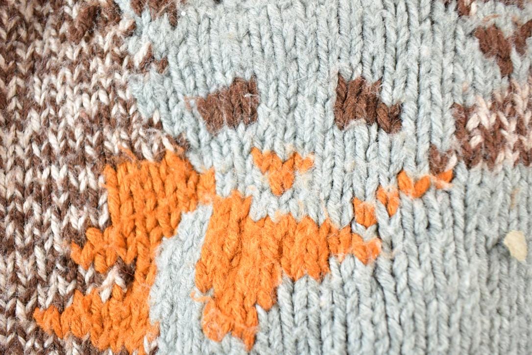 Vintage 1960s Youth Hand Knit Wool Mouse Sweater 4T