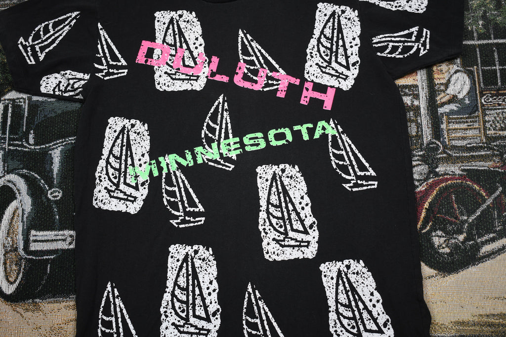 Vintage 1990s Duluth Minnesota All Over Print Souvenir T Shirt  Sail Boat Shirt  Single Stitch  Vintage Minnesota  Made In USA