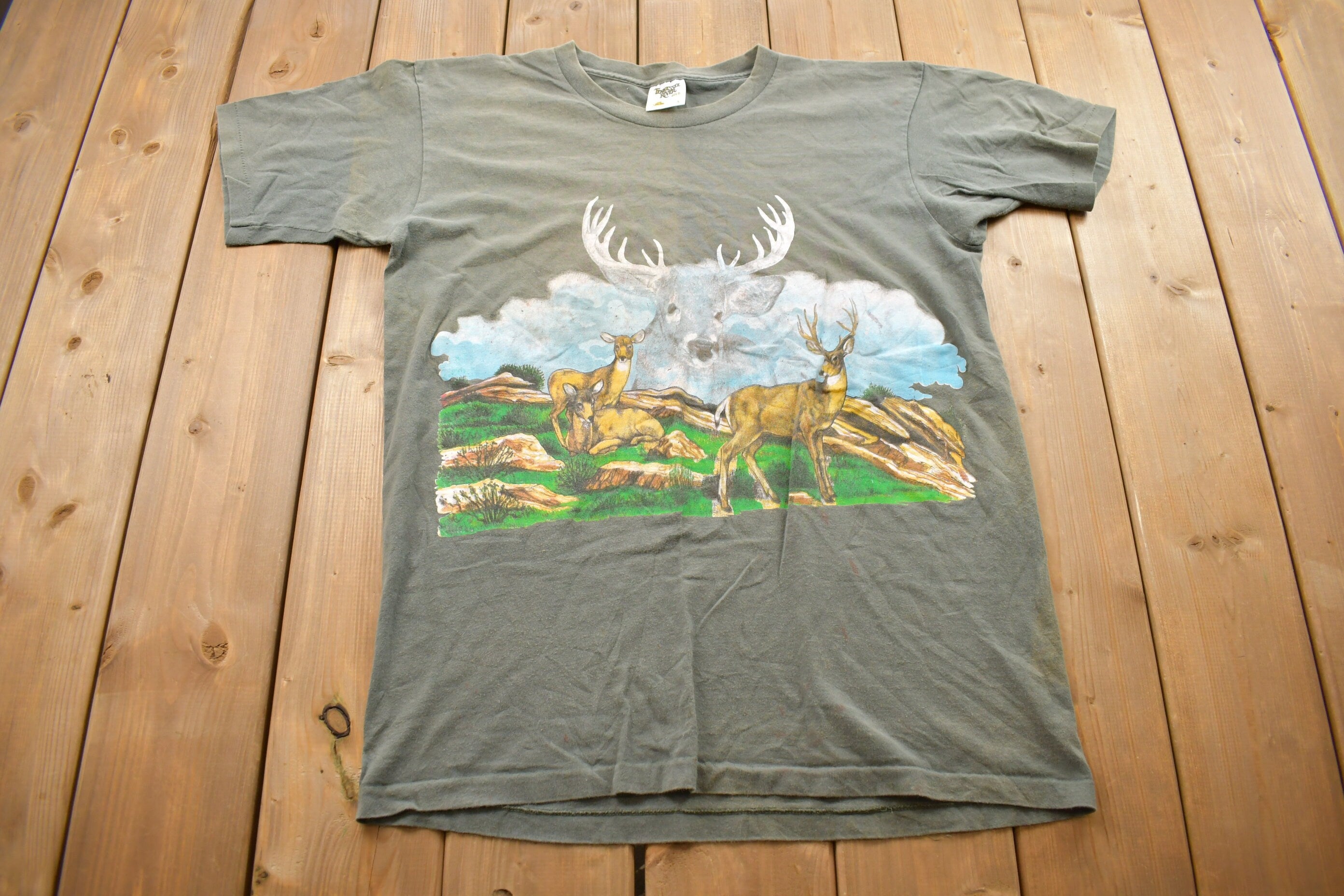 Vintage 1990s Tennessee River Deer's Graphic T-Shirt