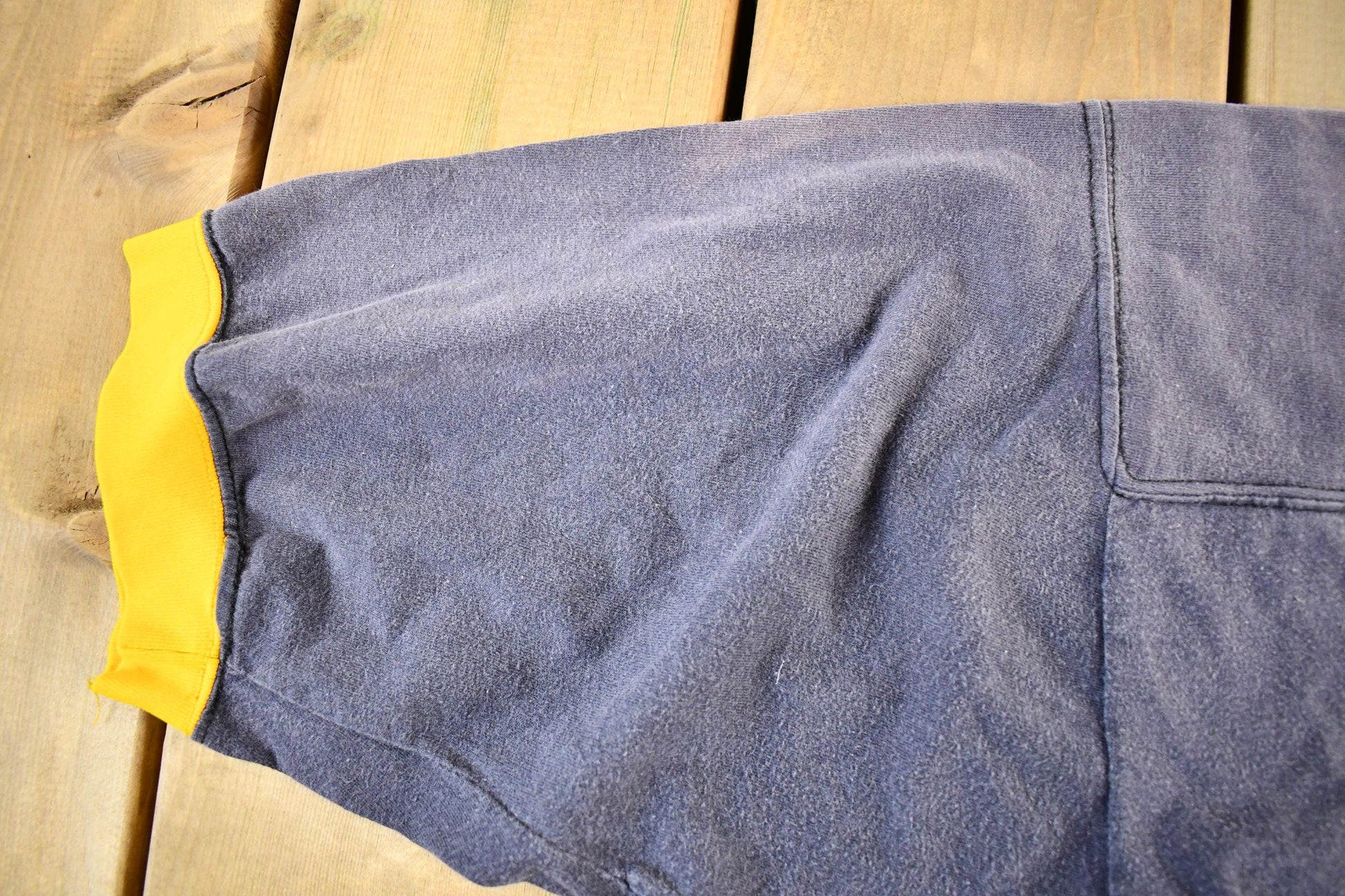 Vintage 1970s Sigma Nu Fraternity Russell Athletic Distressed Ringer T Shirt Men's Large