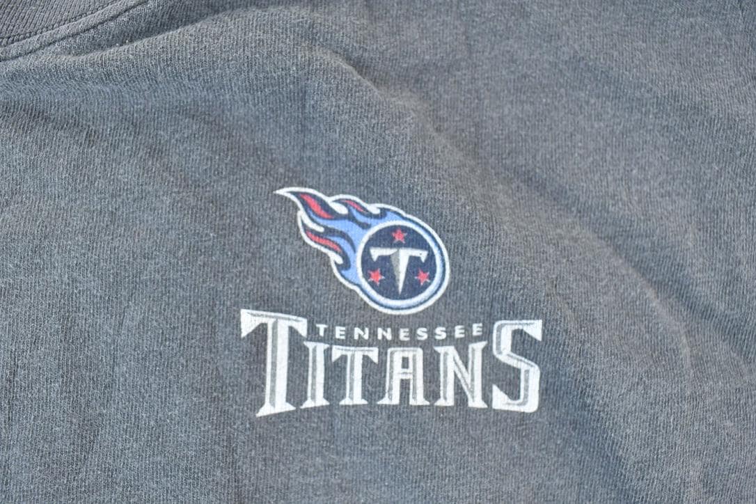 Vintage 1990s Tennessee Titans NFL Graphic T-Shirt