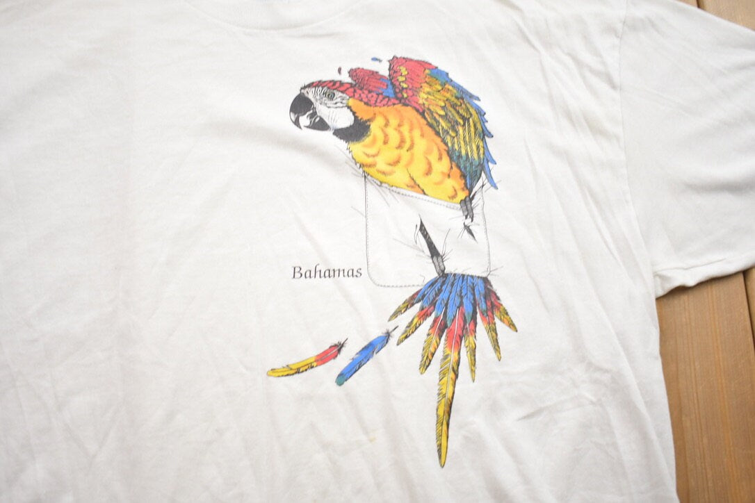 Vintage 1990s Bahamas Parrot Bird Theme Graphic T-Shirt