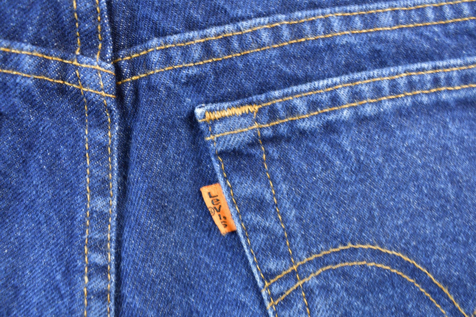 Vintage 2000s Levi's Orange Tab Dark Blue Jeans Size 32 x 32