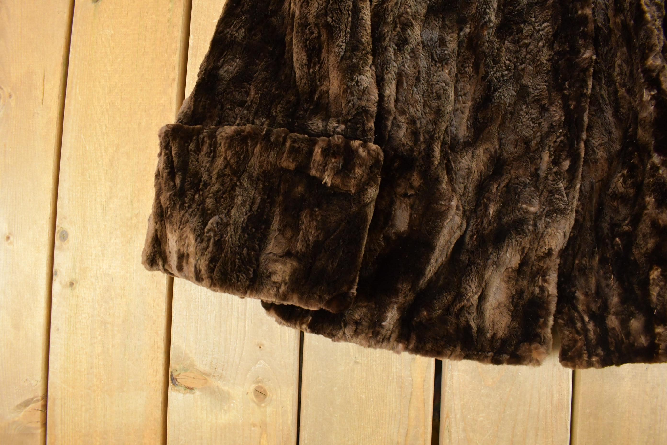 Vintage 1970s Plymouth Fur Sheared Beaver Fur Coat Adult M