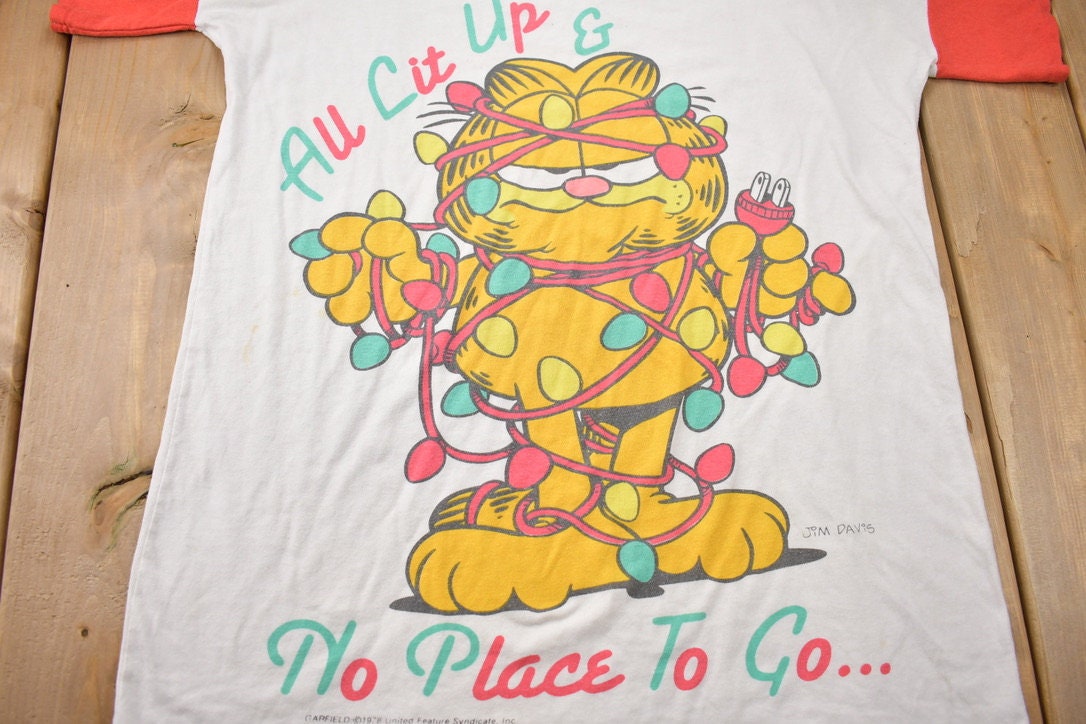 Vintage 1980s Garfield Cartoon Graphic T-Shirt / 80s Graphic Tee / TV Promo T Shirt / Vintage Garfield / Pajama Shirt