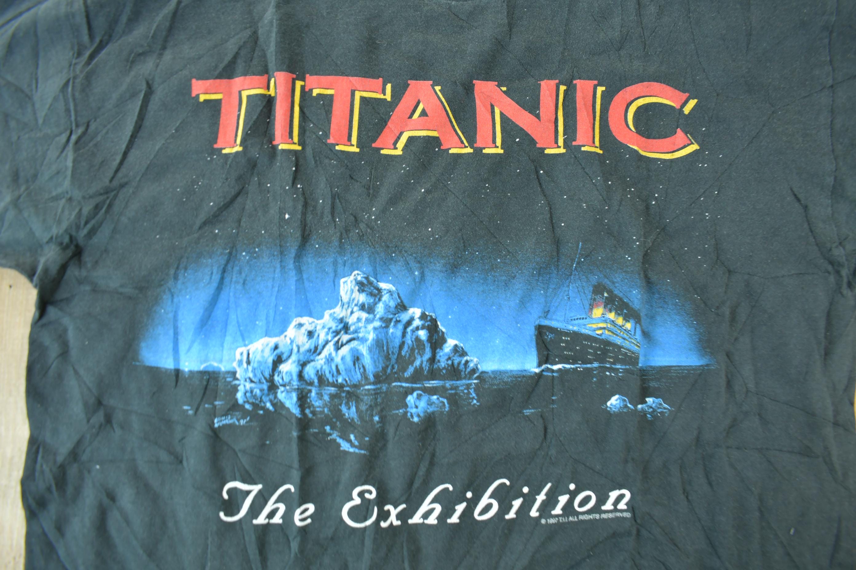 Vintage 1997 Titanic The Exhibition Single Stitch Graphic T-Shirt