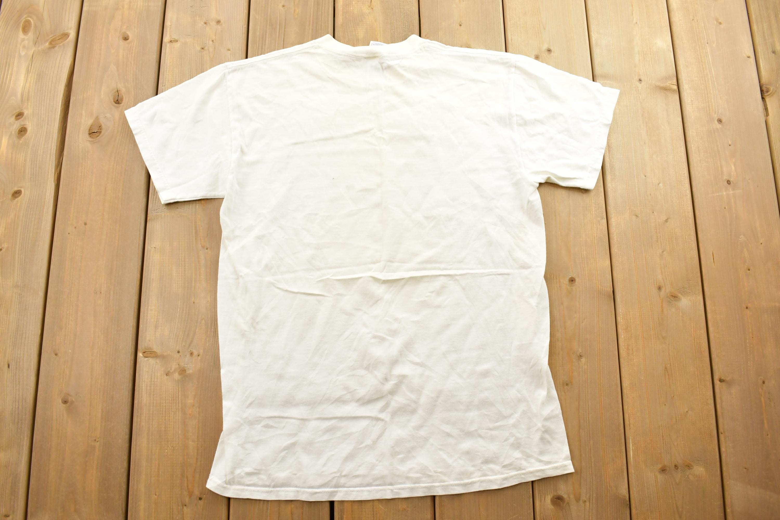 Vintage 1990s Island Hoppin royal Majesty School Bus Souvenir T-Shirt