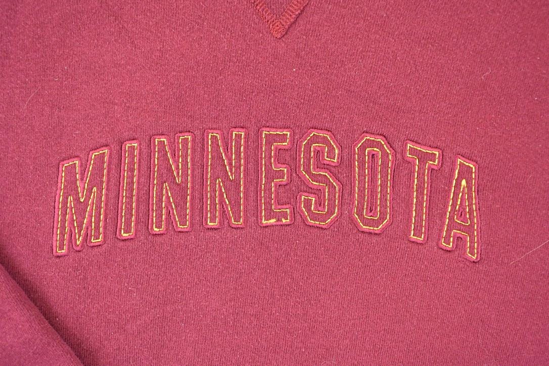 Vintage 1990s Russell Minnesota Embroidered University Crewneck Sweater Womens XL