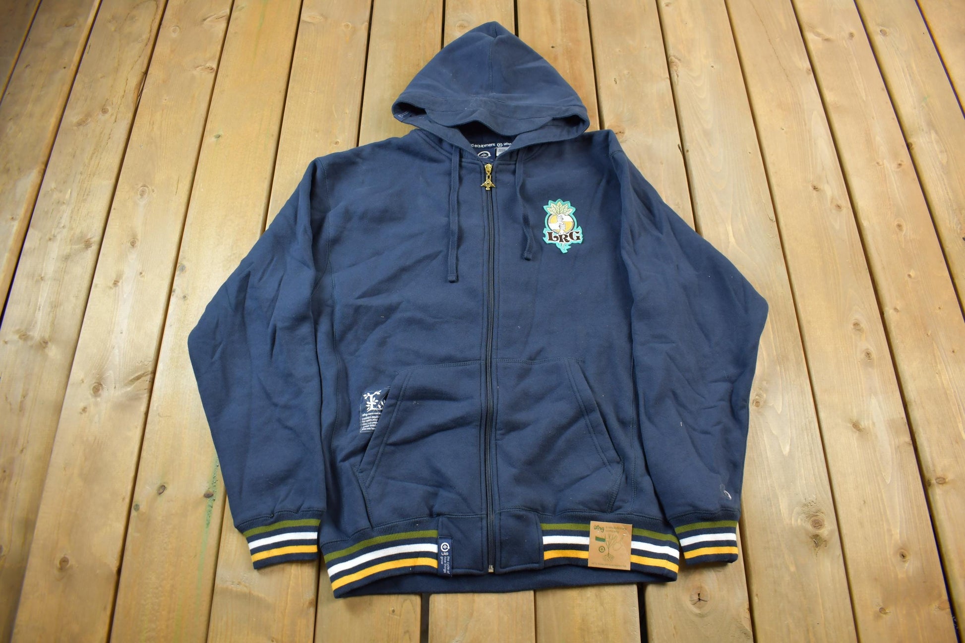 Vintage Deadstock Y2K LRG Embroidered Hoodie / Streetwear / Size L / Oversized / Y2K Style / Vintage Hoodie / NWT