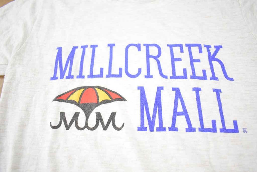 Vintage 1990s Millcreek Mall Souvenir Travel T-Shirt