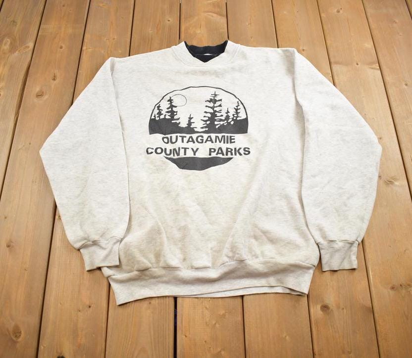 Vintage 1980s Outagamie County Parks Souvenir Travel Crewneck Sweatshirt