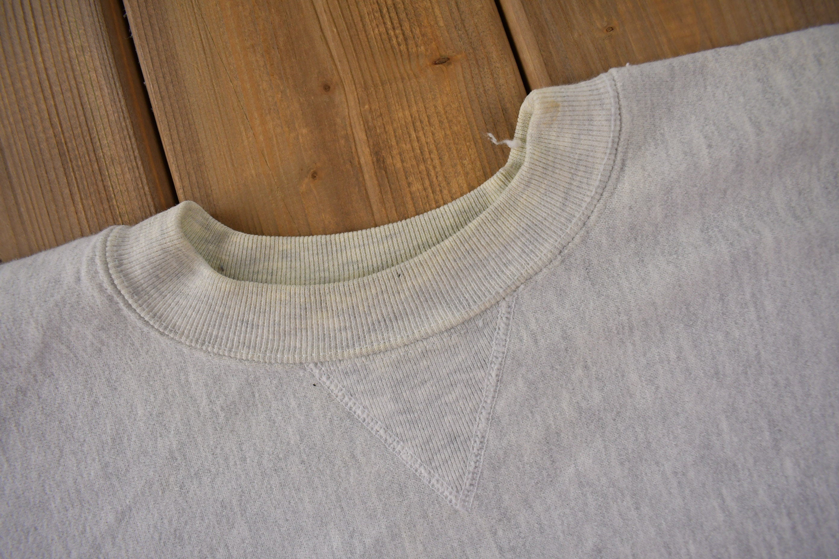 Vintage 1990s Heavy Weight Mickey Mouse Embroidered Disney Crewneck Made In USA Size XL