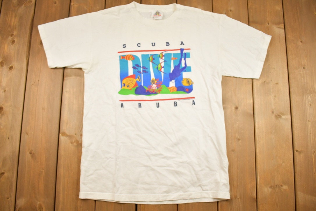 Vintage 90's Cute Scuba Dive Aruba Fish T-Shirt