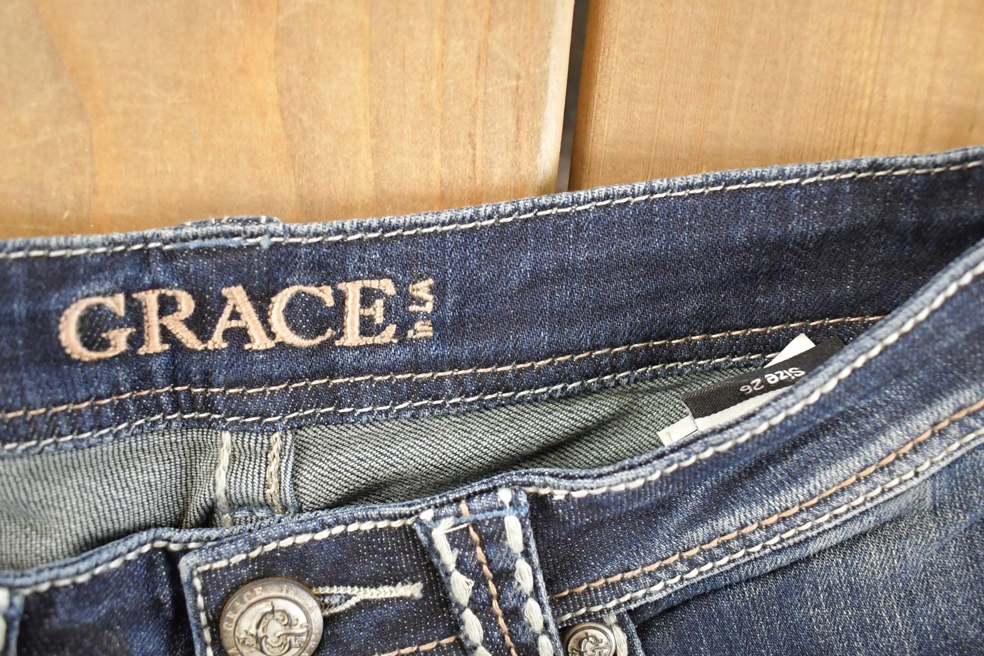 Vintage Deadstock Y2K Grace In LA Bedazzled Bootcut Low Rise Jeans Women's Size 26 x 32