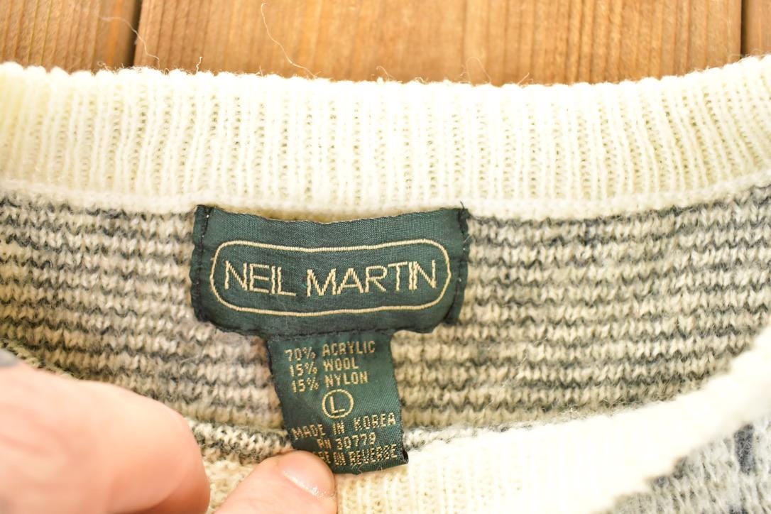 Vintage 1990s Neil Martin AOP Snowflake Design Knit Crewneck Sweater Mens L