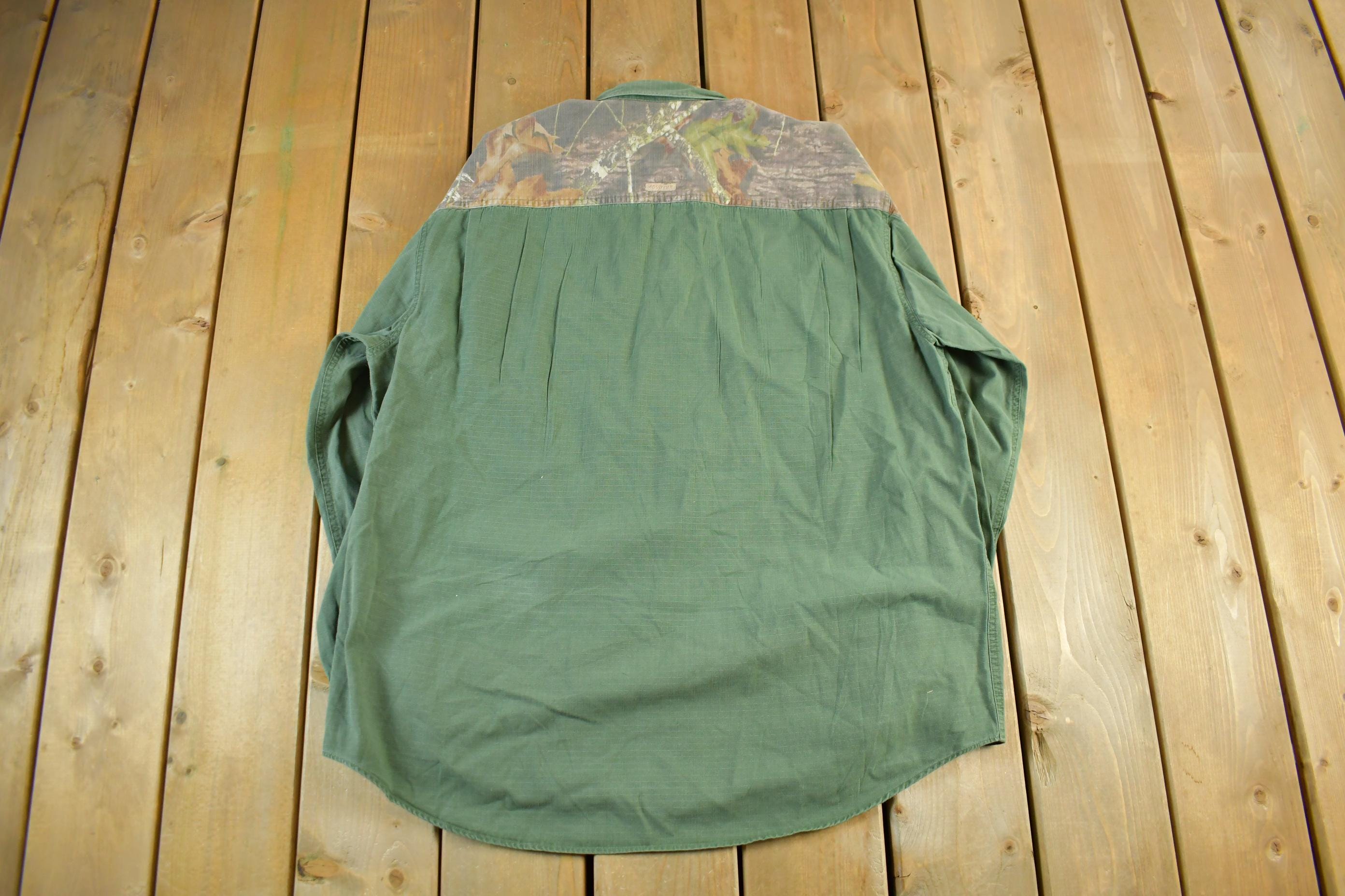 Vintage 2000s Mossy Oak Tree Camo Button Up Shirt Men's XL