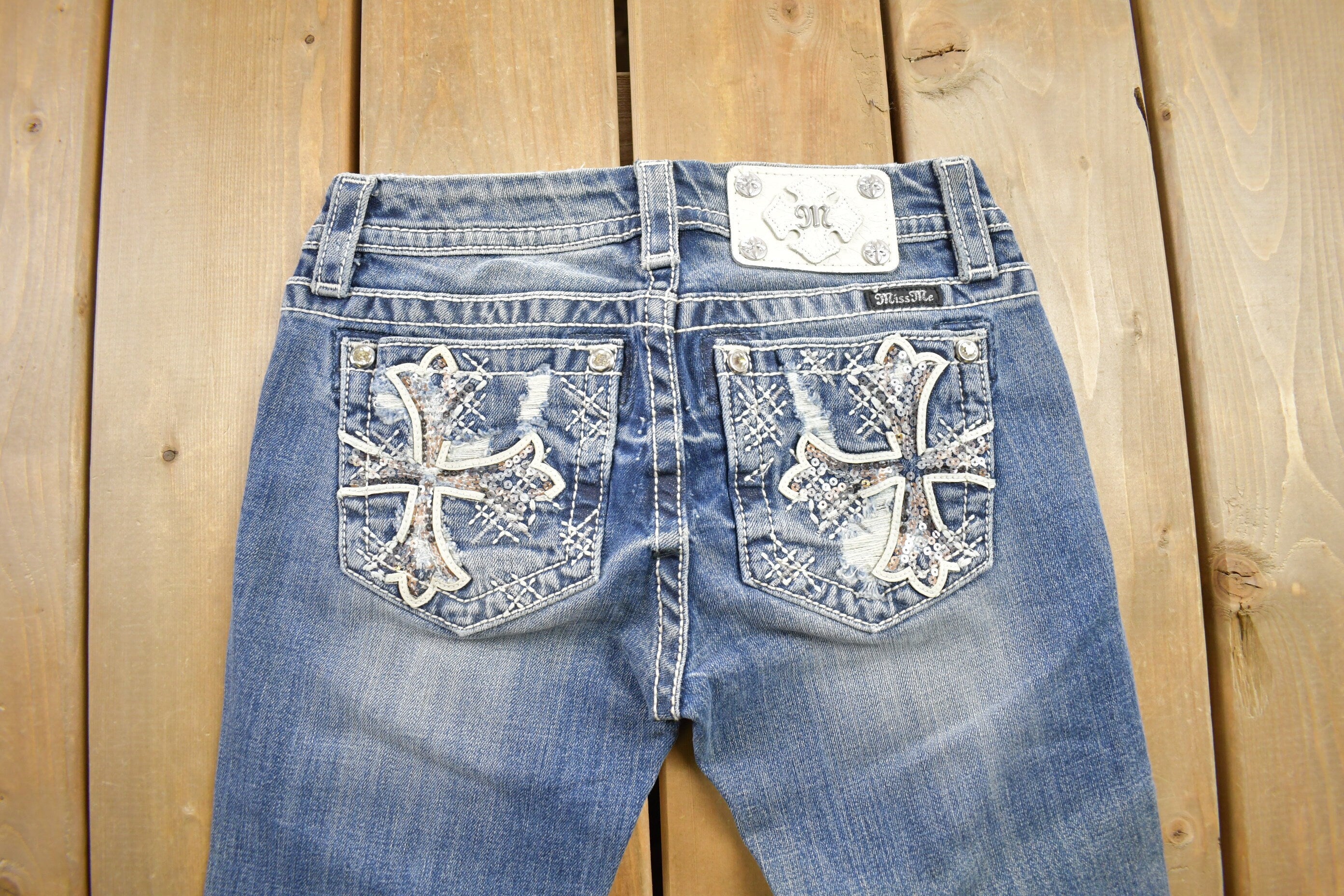 Vintage Y2K Miss Me Bedazzled Low Rise Jeans Size 26x31