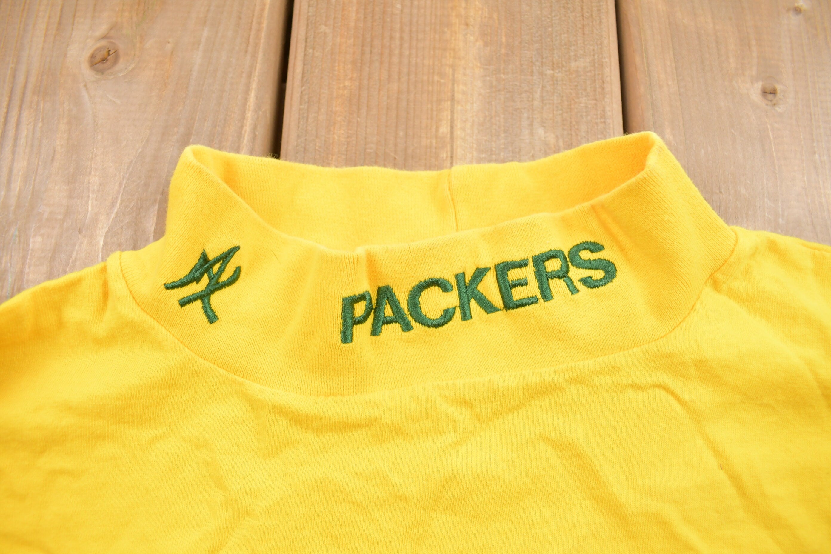 Vintage 1990s Green Bay Packers Turtleneck Maxit Shirt