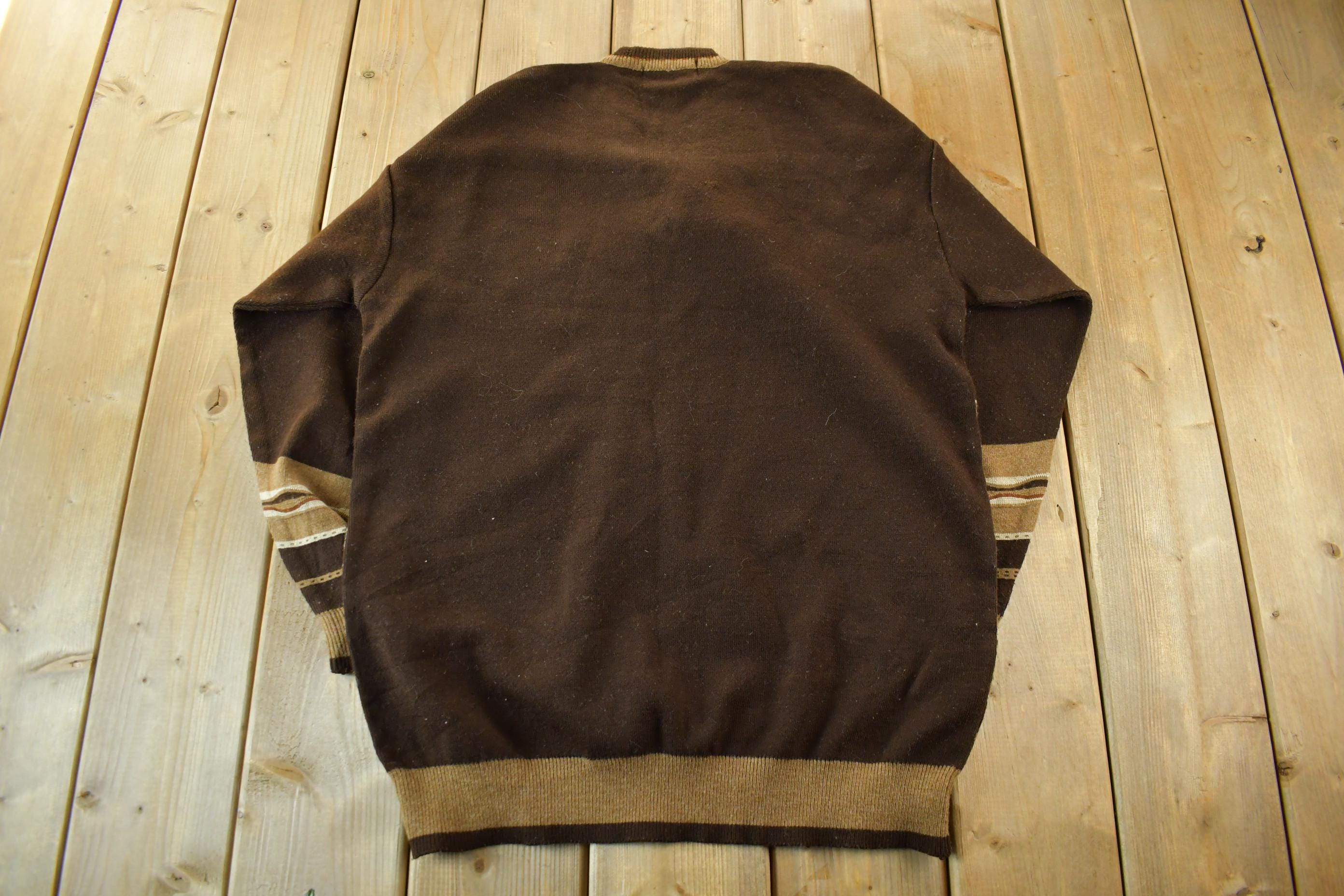 Vintage 70s 80s Fashion Guide Knit Abstract Pattern V Neck Sweater