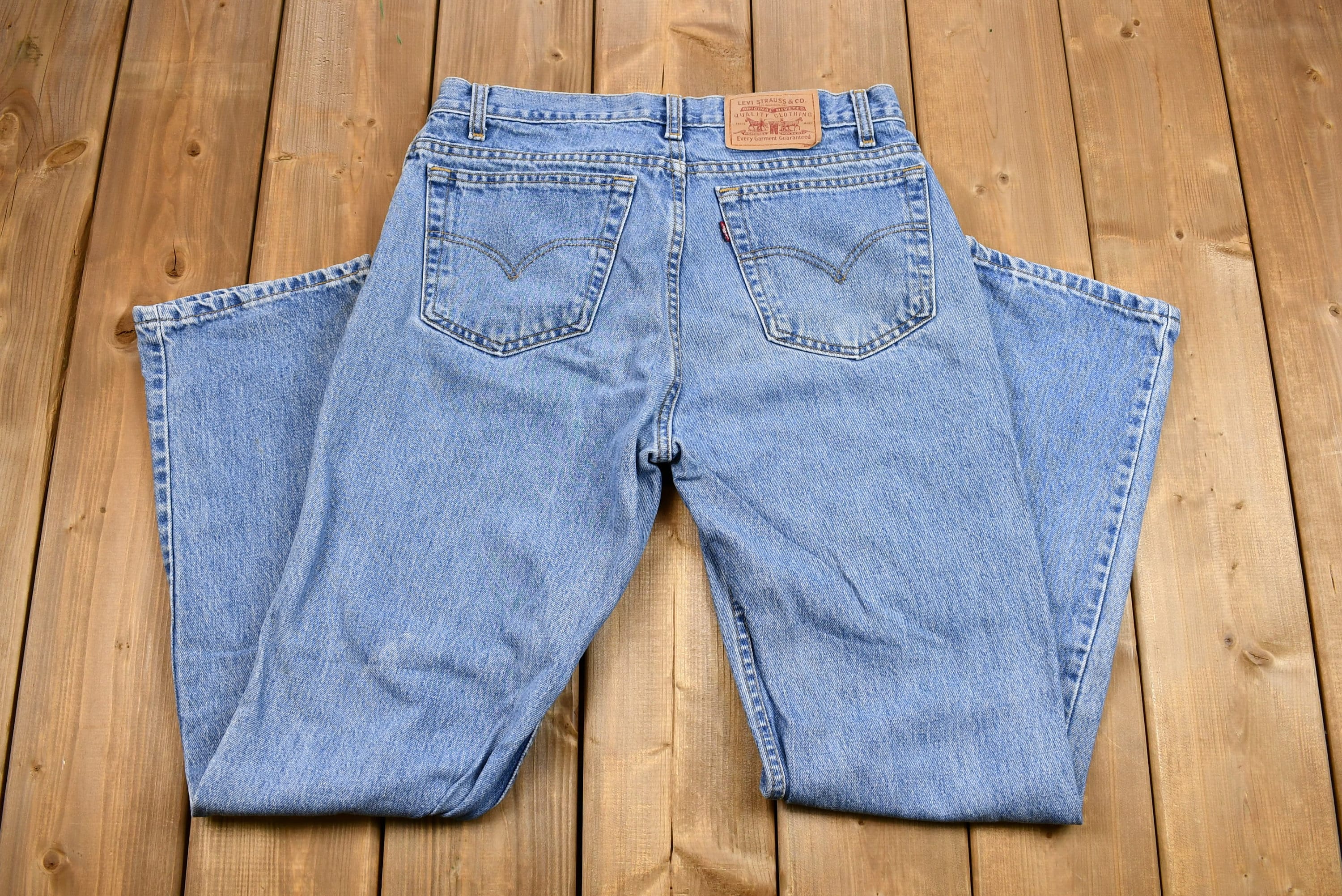 Vintage 1990s Levi's Light Wash Relaxed Fit Jeans