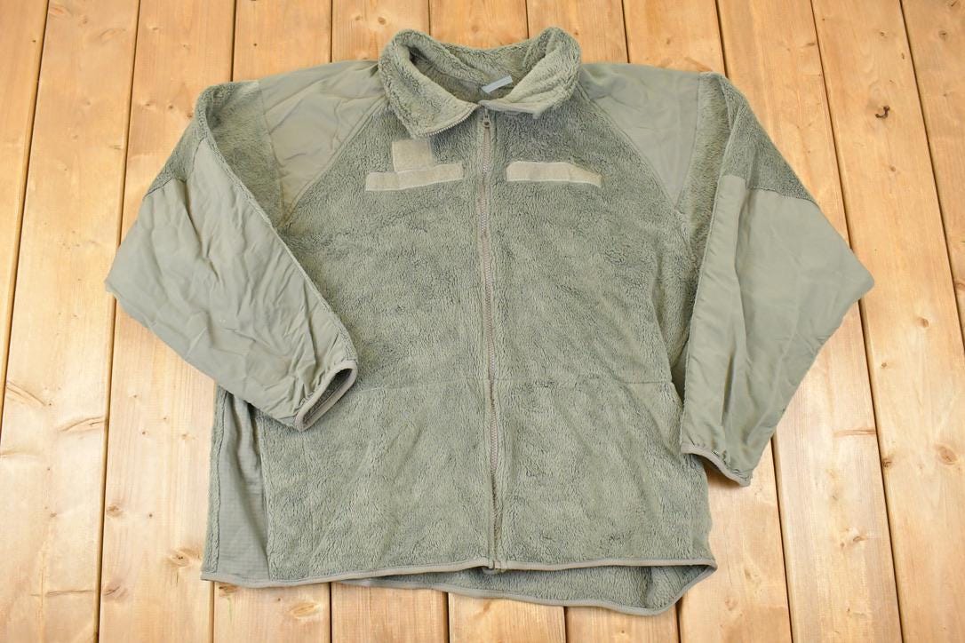 Vintage 1990s Olive Military Fleece Outdoorsman Sweater Men's XL