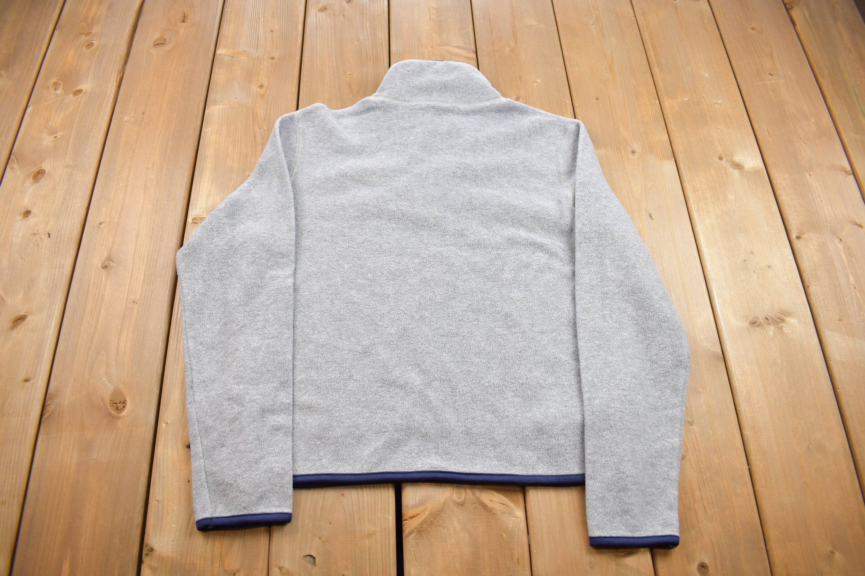 Vintage 1990s Disney Winnie the Pooh Eeyore Youth Sized Fleece Sweater