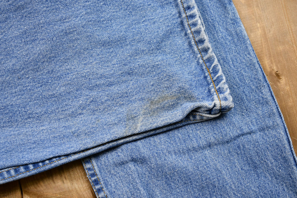 Vintage 1990s Levi's Light Wash Relaxed Fit Jeans