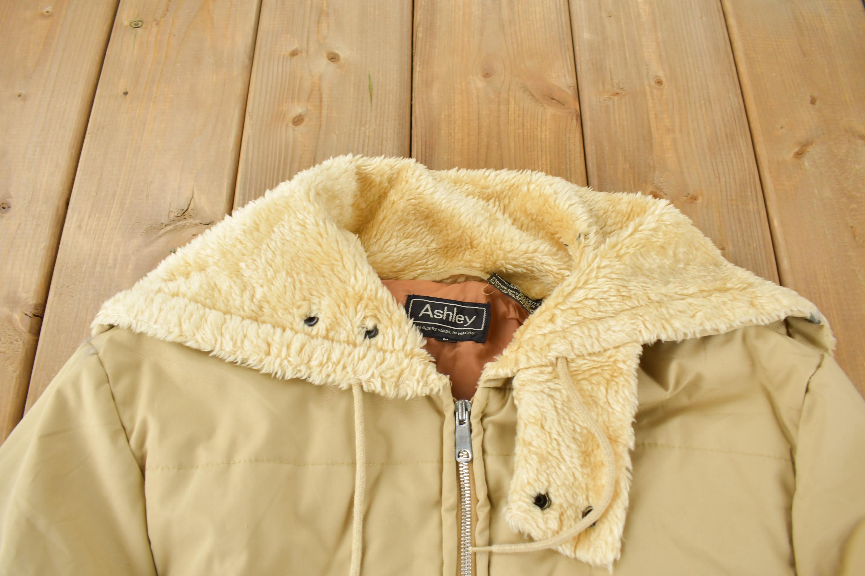 Vintage 1980s Ashley Beige Fur Collar Light Weight Jacket