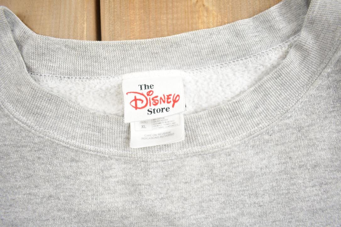 Vintage 1990s Disney Store Winnie The Pooh Characters Crewneck