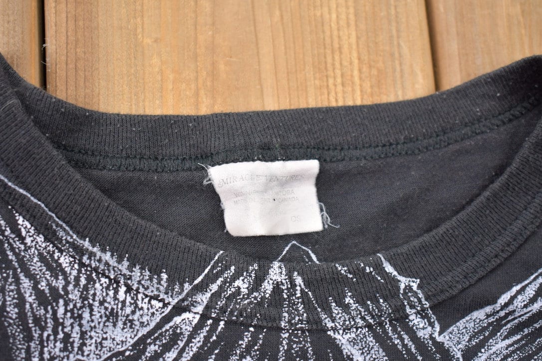 Vintage 1990s Animals All Over Print Graphic T-Shirt