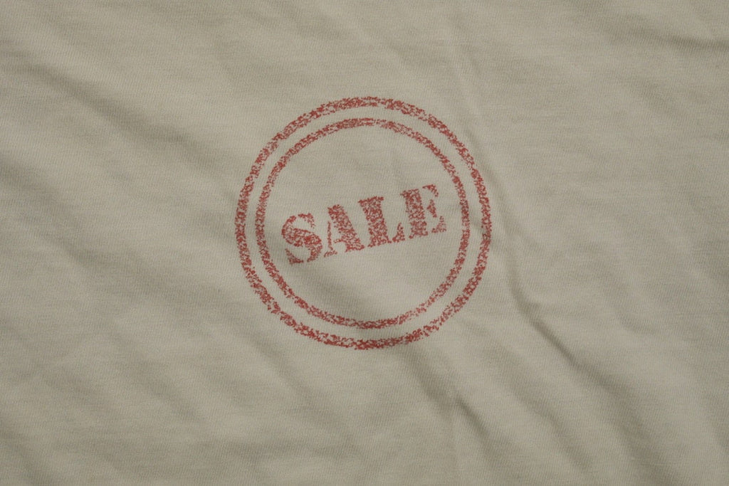 Vintage 1990s Tristan & Iseut America Graphic T-Shirt  Streetwear  Single Stitch  90s Graphic Tee  Sale Shirt