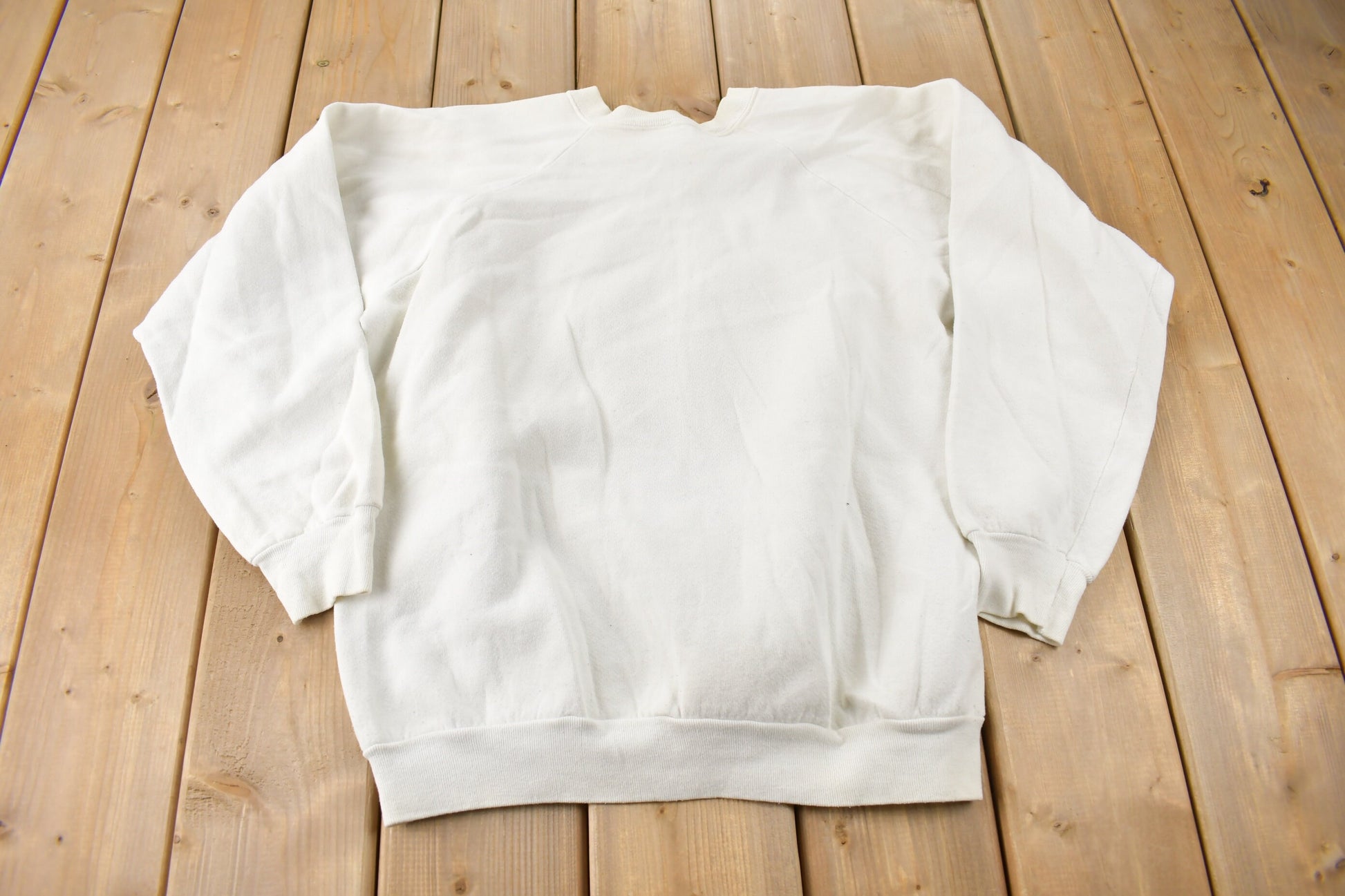 Vintage 1988 American Bald Eagle Graphic Crewneck Sweatshirt / 80s Crewneck / Souvenir / Made In USA / Outdoorsman / Nature Theme