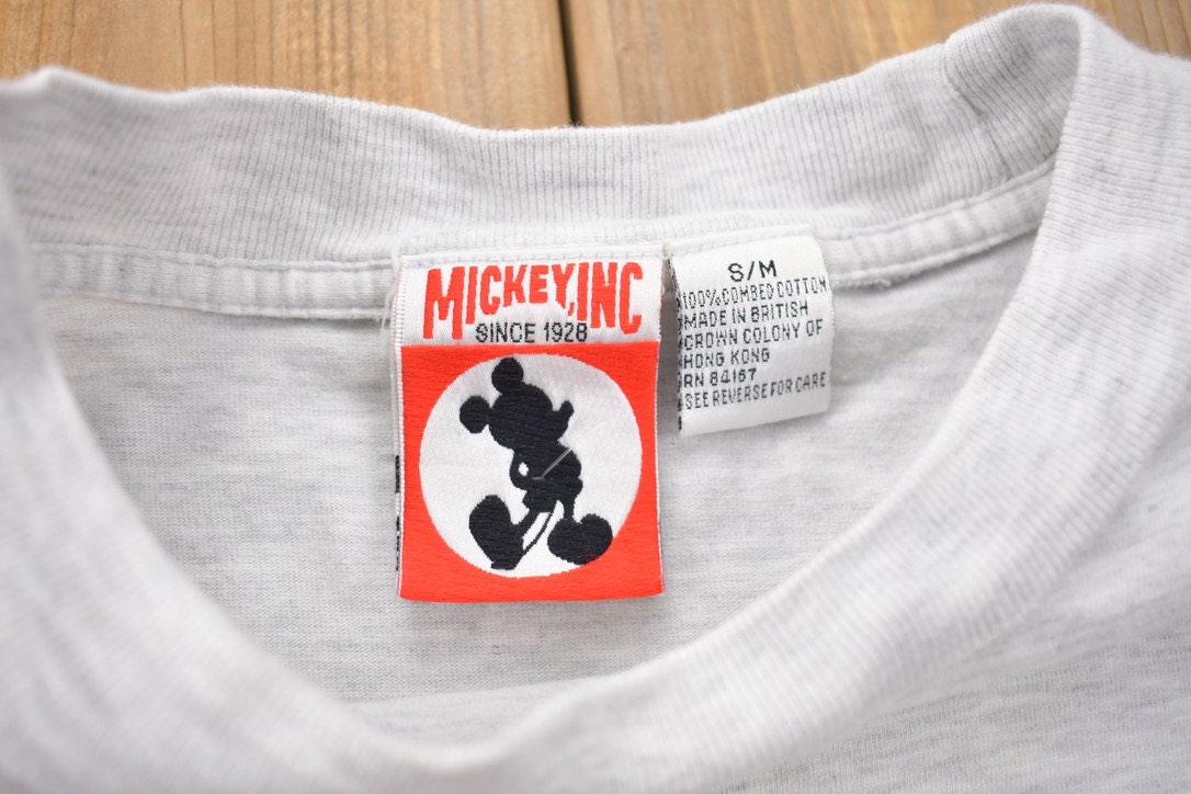 Vintage 1990s Mickey Mouse Resorts Embroidered T-Shirt / 90s Graphic Tee / Cartoon / American / Walt Disney World / Disney Vintage