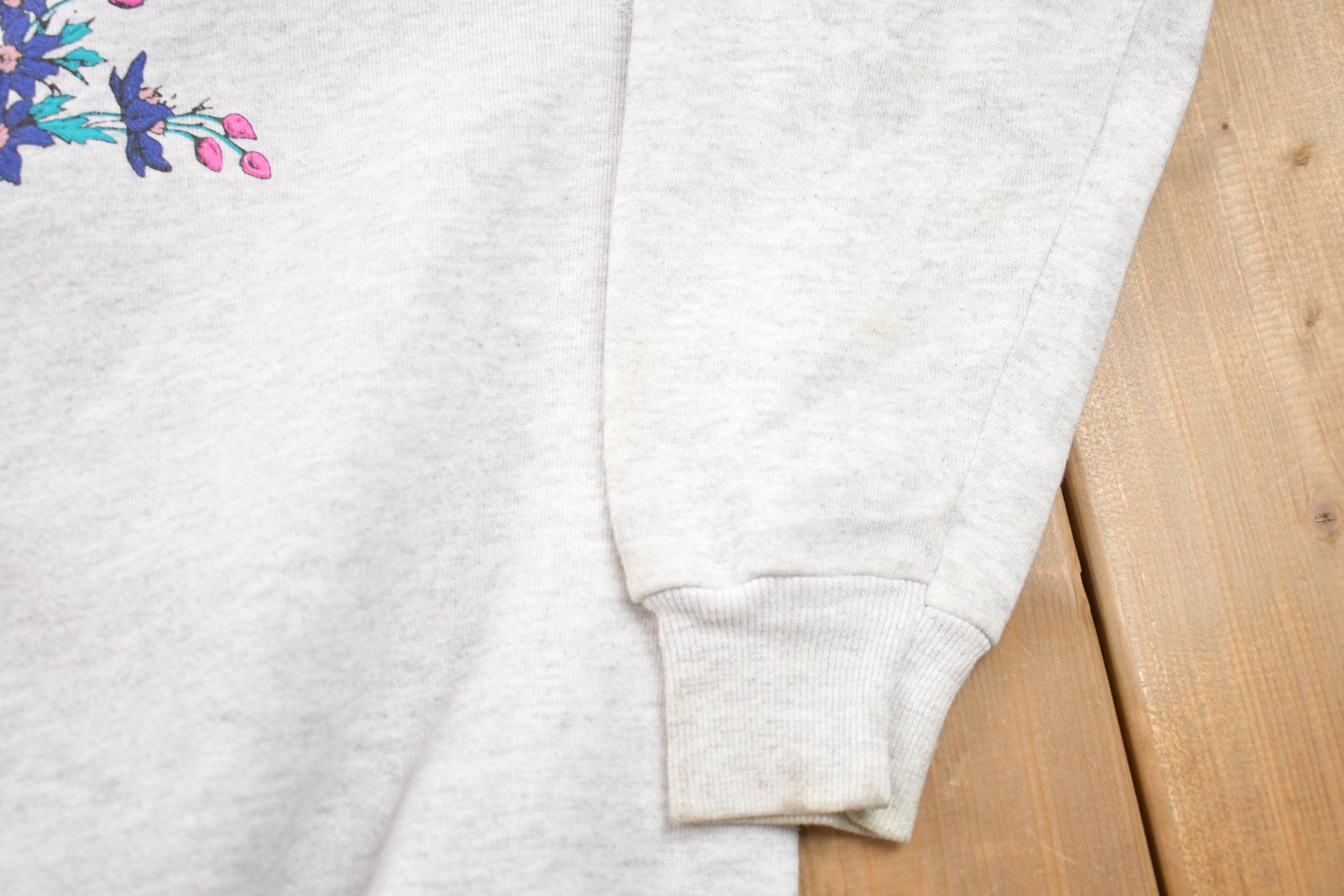 Vintage 1980s Floral Touch Of Class Graphic Raglan Crewneck Sweatshirt