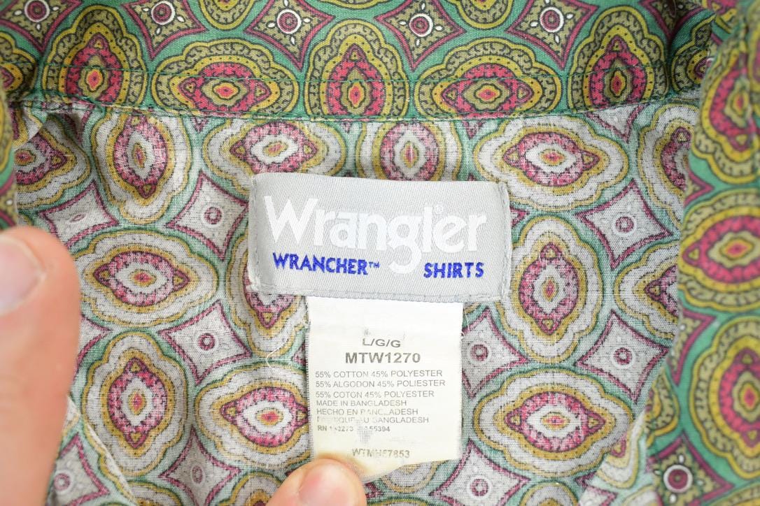 Vintage 1990s Wrangler Wrancher Button Up Western Style Cowboy Shirt