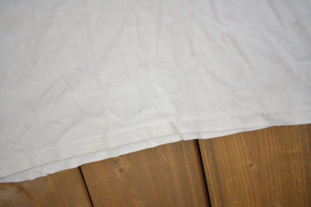 Vintage 1998 Nike Big Swoosh Graphic T-Shirt