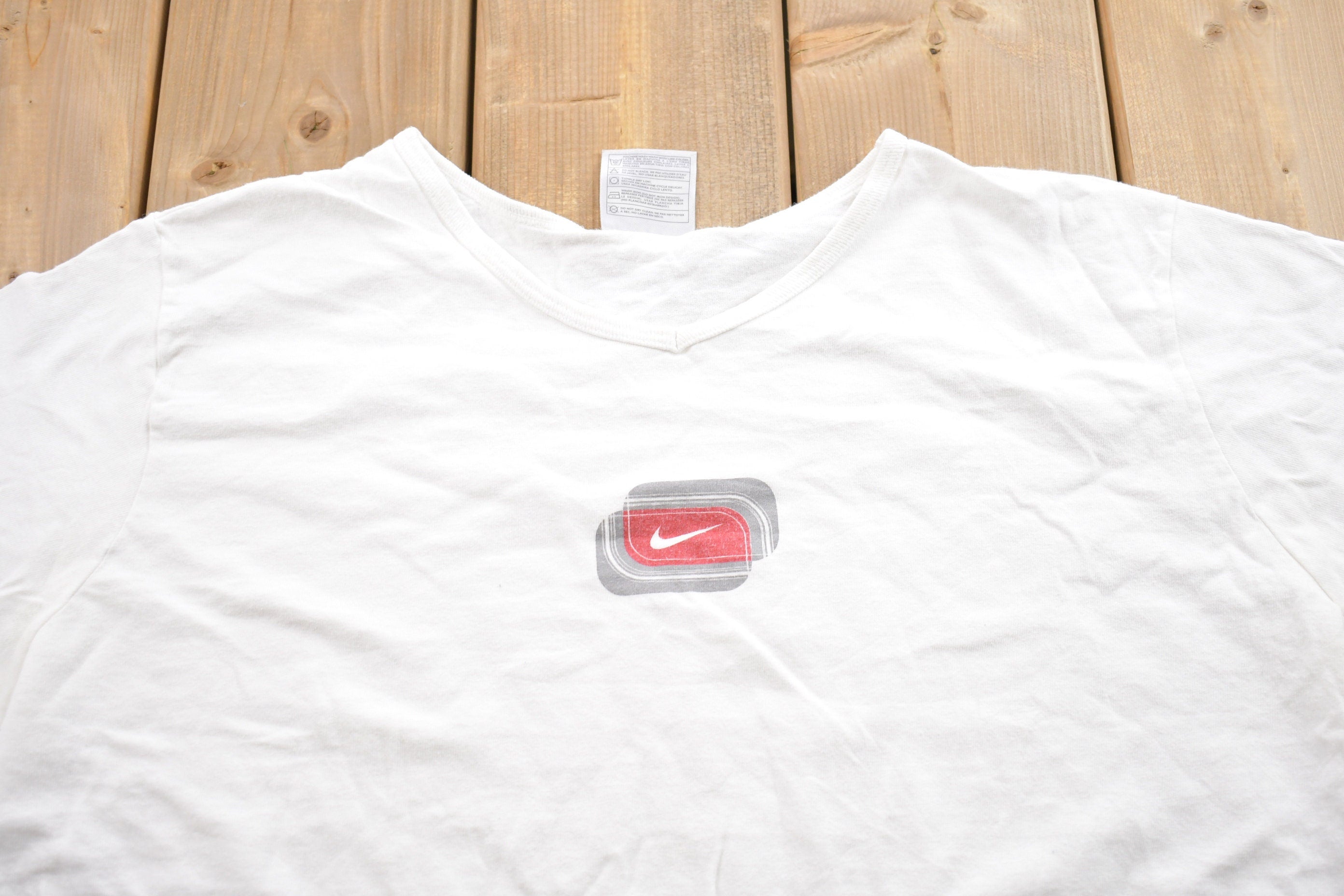 Vintage 1990s Nike Graphic T-Shirt