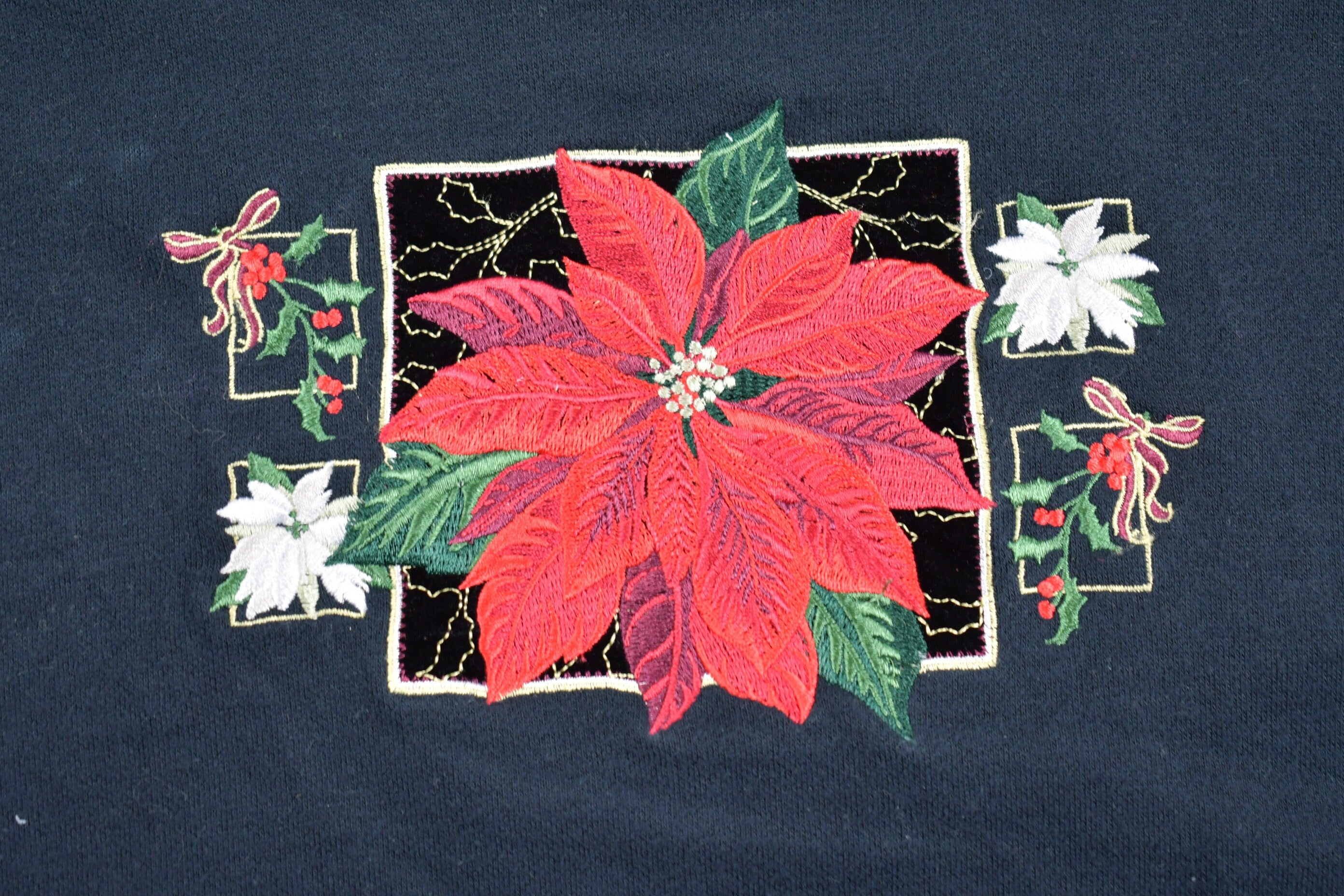 Vintage 1990s Cute Flower Theme Crewneck Sweater