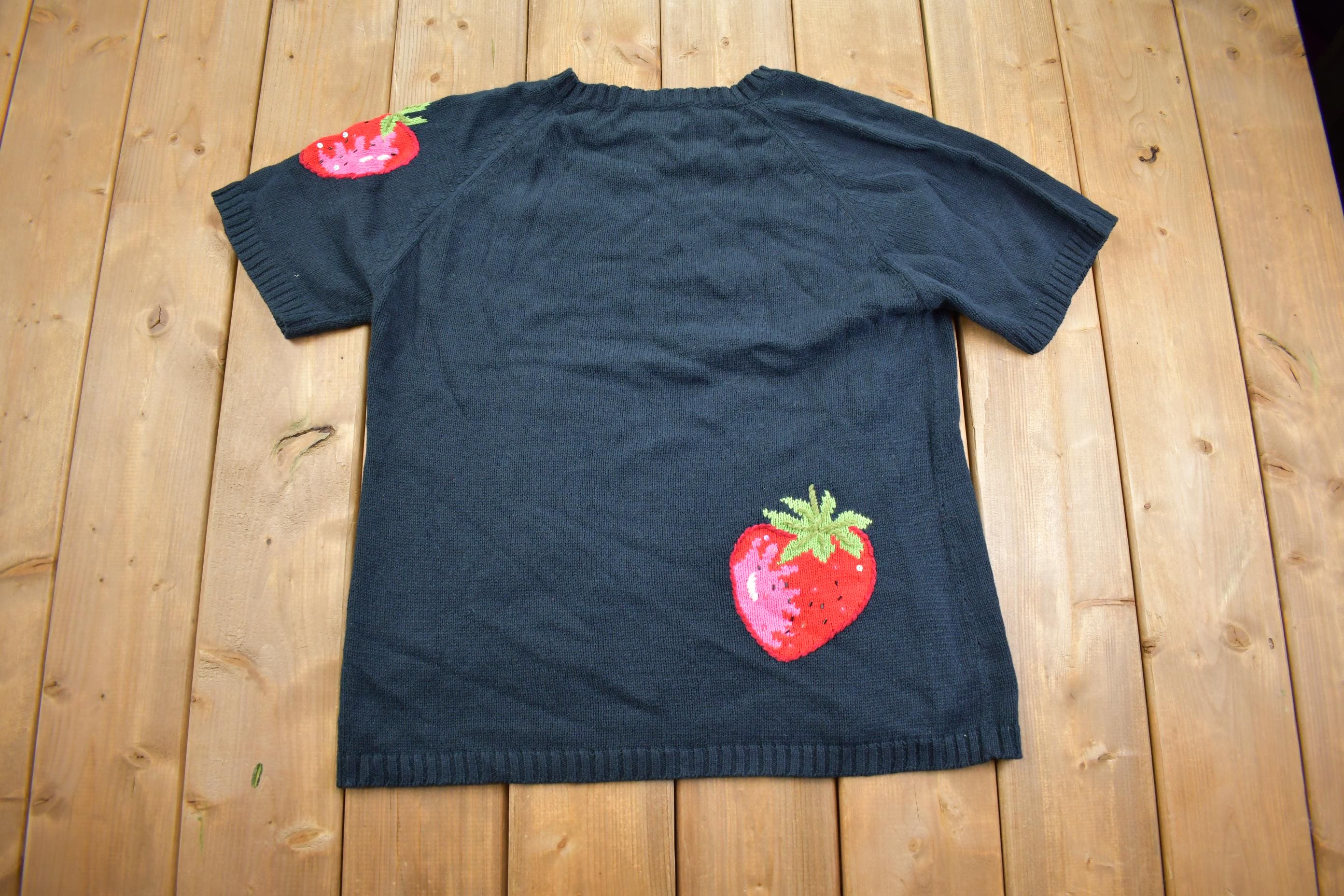 Vintage 1980s Short Sleeve Strawberry Cute Knit Crewneck Sweater
